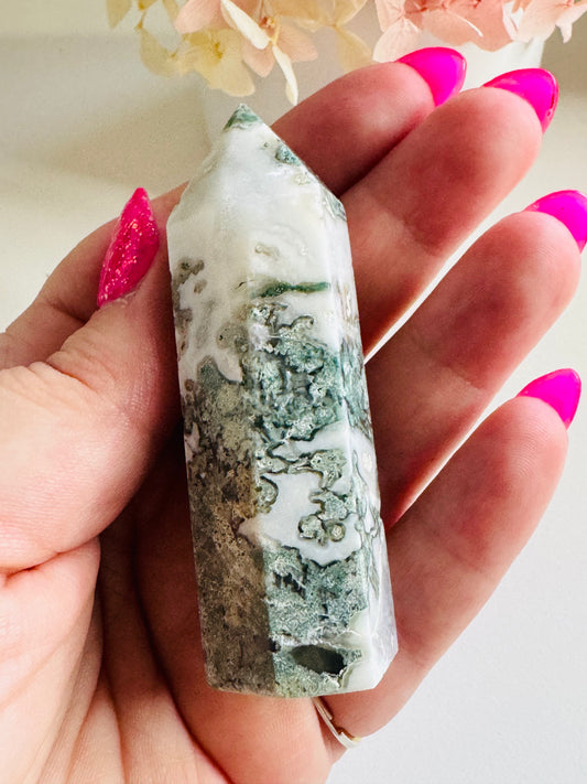 Moss Agate Tower (low grade)