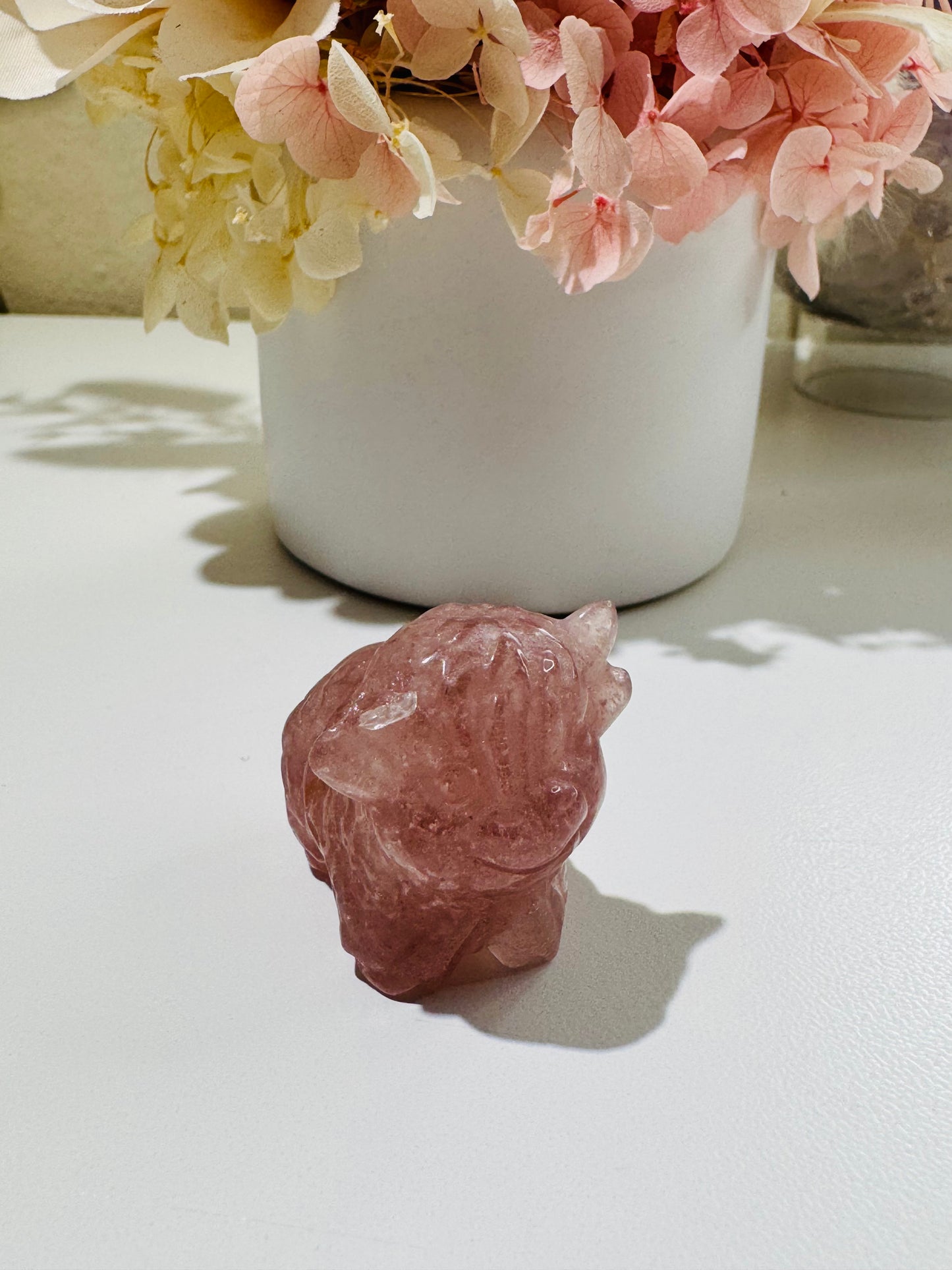 Strawberry Quartz Highland Cow (broken horn)