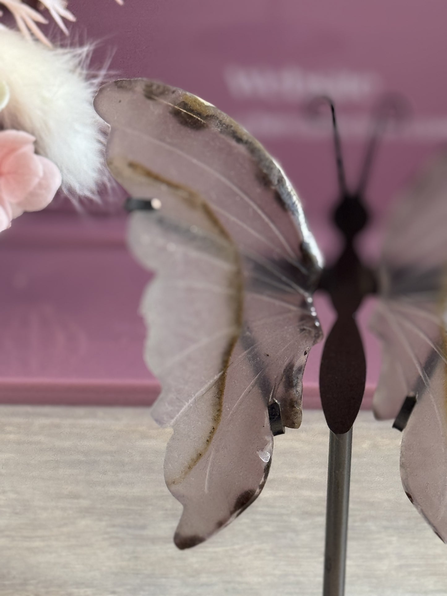 Agate Butterfly Wings with Stand B6