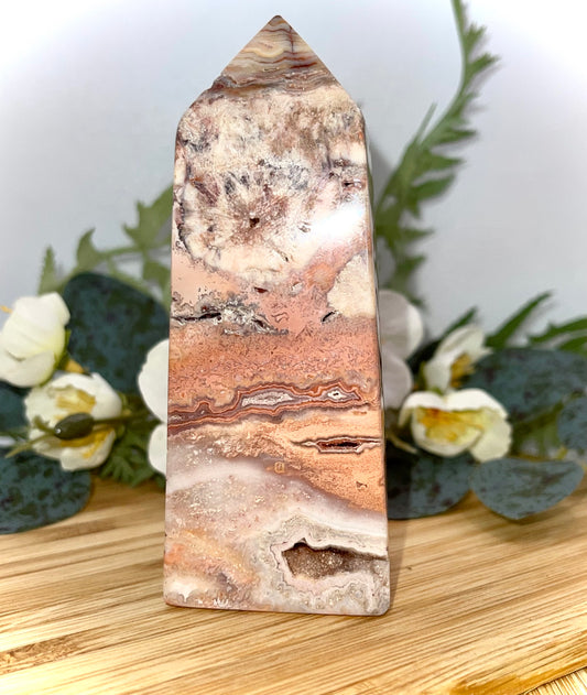 Crazy Lace Agate Tower